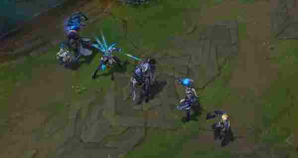 LOL冠军之刃锐雯和冠军之刃锐雯有什么差别