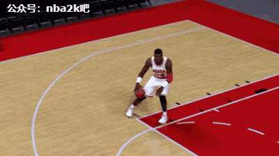 《NBA 2K19》如何单手持球虚晃上篮?