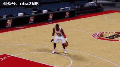 《NBA 2K19》如何单手持球虚晃上篮?