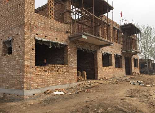 回农村建房后悔一辈子真的吗(在农村盖房的利弊分析)