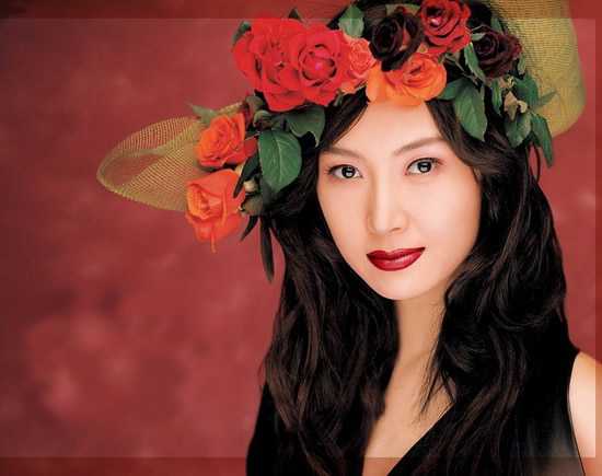 Photoshop教程:彩色MM变高质黑白MM